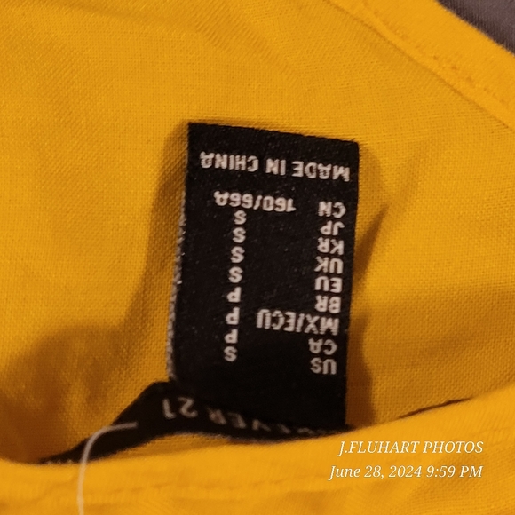 FOREVER 21 YELLOW JUMPSUIT SZ SMALL FEELS SO SOFT AND SILKY NWT - Picture 11 of 12